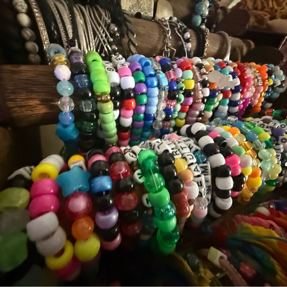 Custom Party Bracelets - Picture 3 of 11